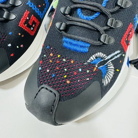 Gucci Run US 11 Limited Edition Lovelight Sneaker Black Embroidered NIB $1,290 - Picture 5 of 15